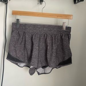 Lululemon LR Hotty Hot Shorts 2.5 in